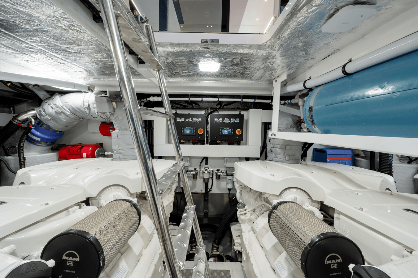 Купить MANHATTAN 68 - Sunseeker