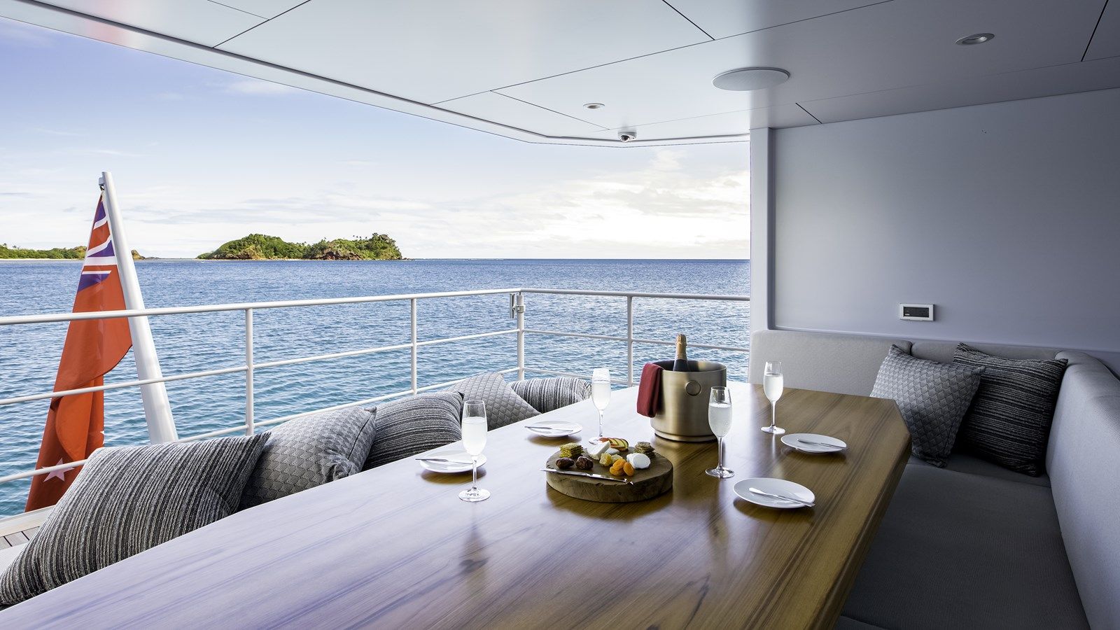 Лучшая цена на THE BEAST 2019