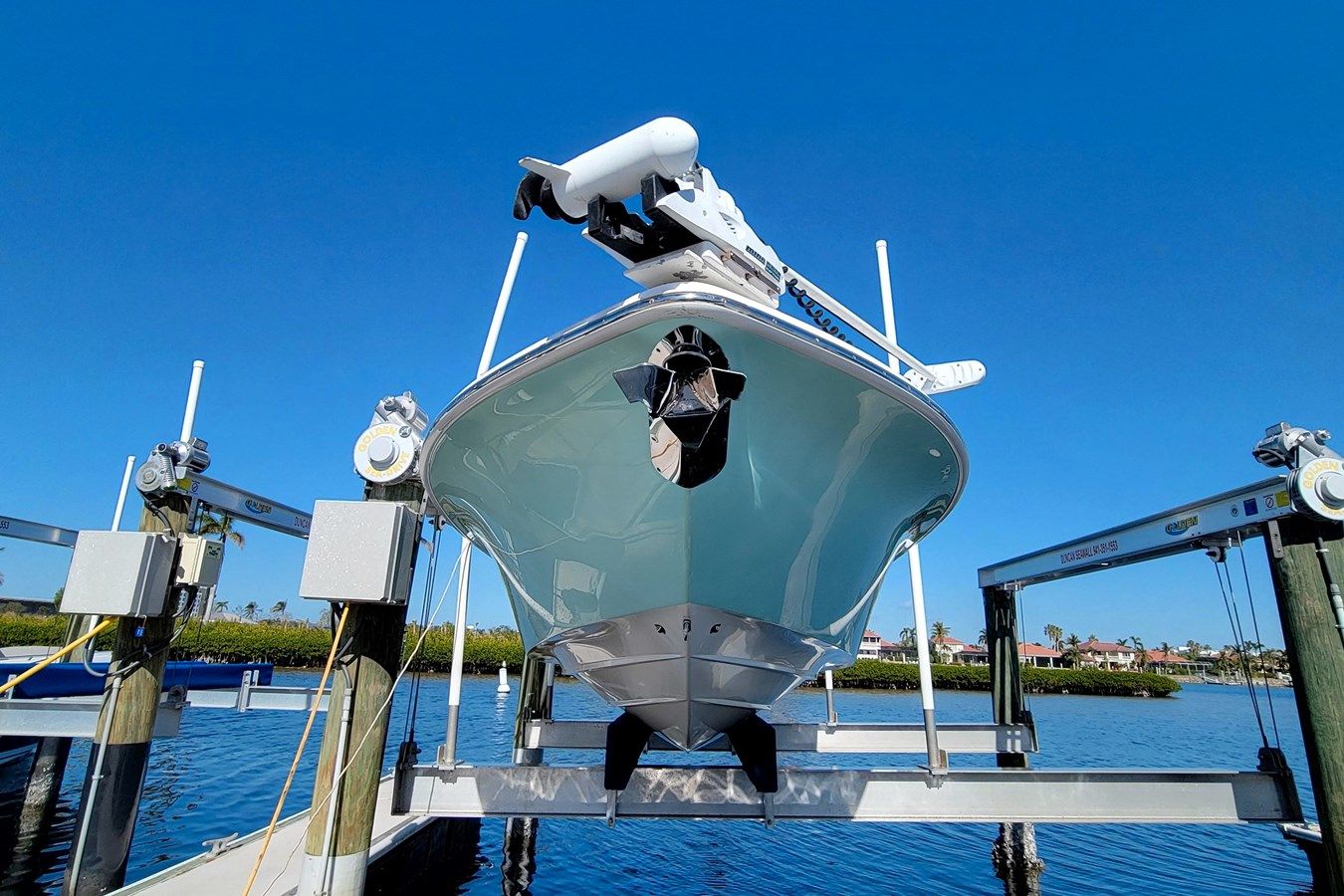 Лучшая цена на No Name 2017