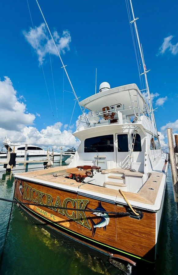 Buy a yacht Kickback 2004