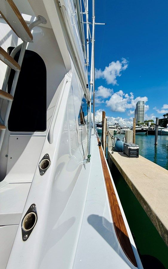 Buy a Kickback 2004 at Shestakov Yacht Sales