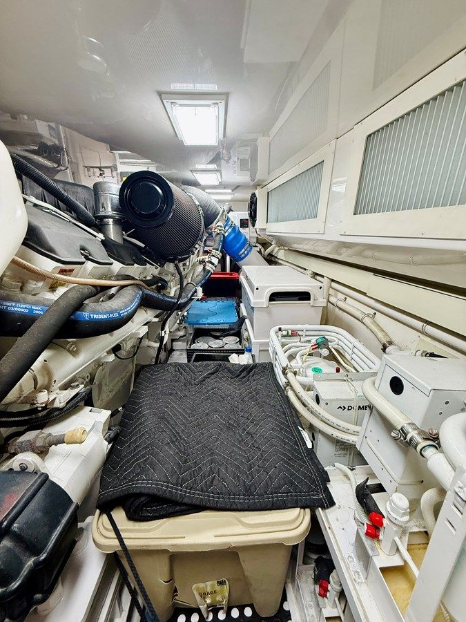 best yacht sales deals Kickback 2004