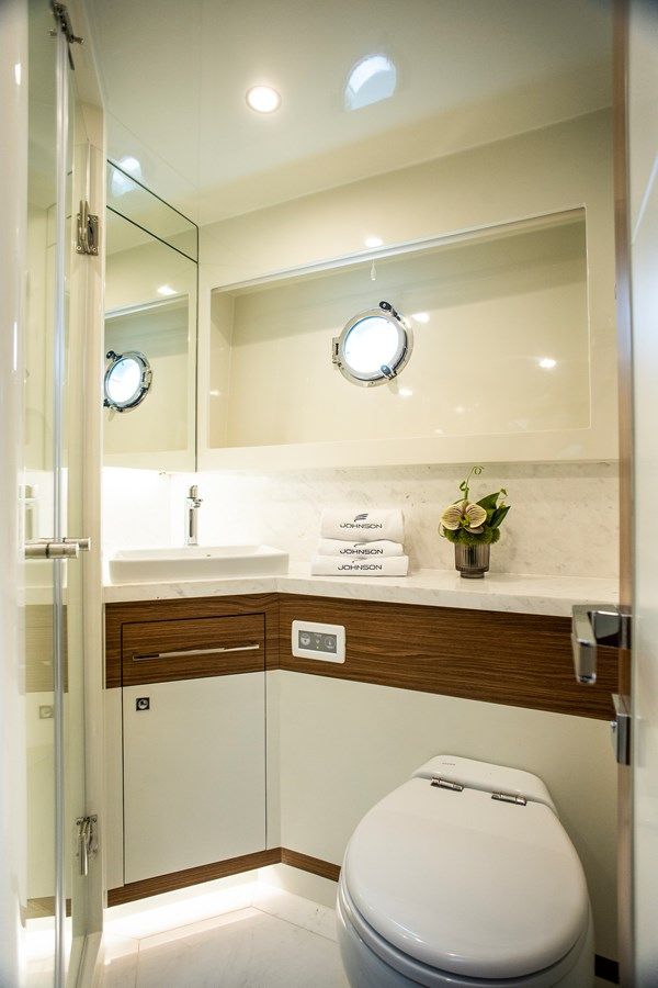 Buy a yacht 70' Johnson Skylounge 2026 - Johnson