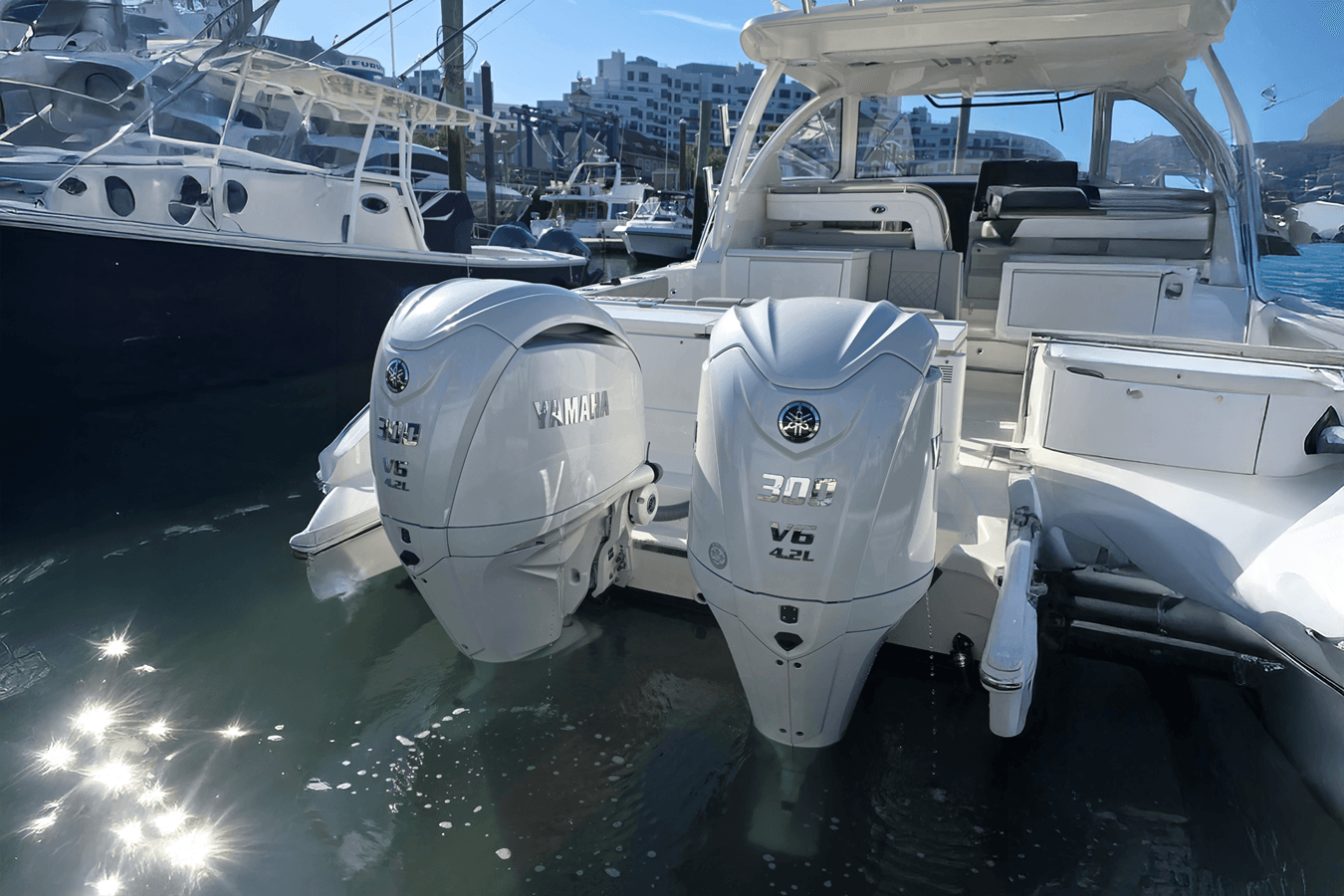 Pursuit OS 325 Offshore