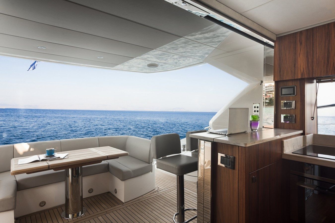 Buy a MY LADY K - Sunseeker at Shestakov Yacht Sales