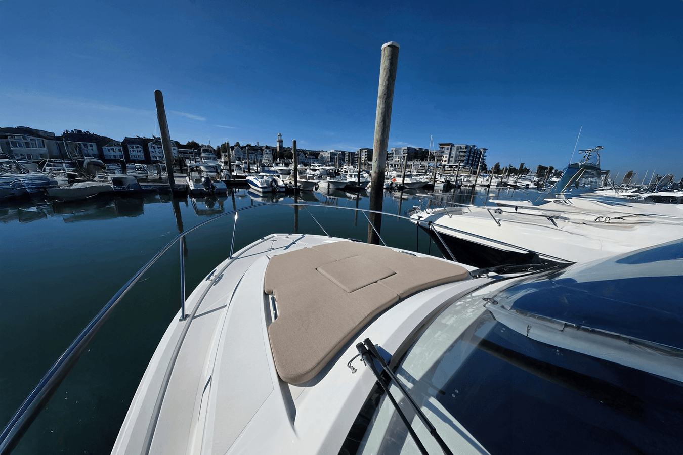 Купить яхту Pursuit OS 325 Offshore OS 325 Offshore в Shestakov Yacht Sales