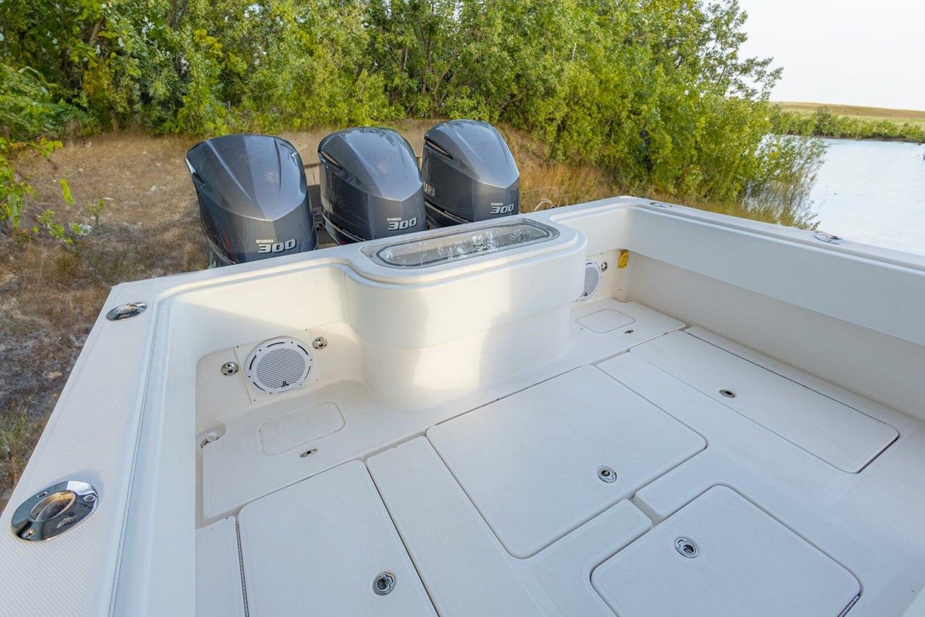 Купить яхту Sindylou 36 Open Fisherman в Shestakov Yacht Sales