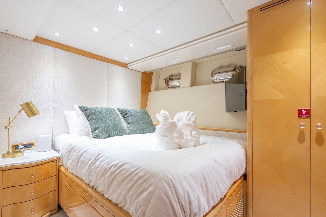 the best price on Calais - Azimut Yachts