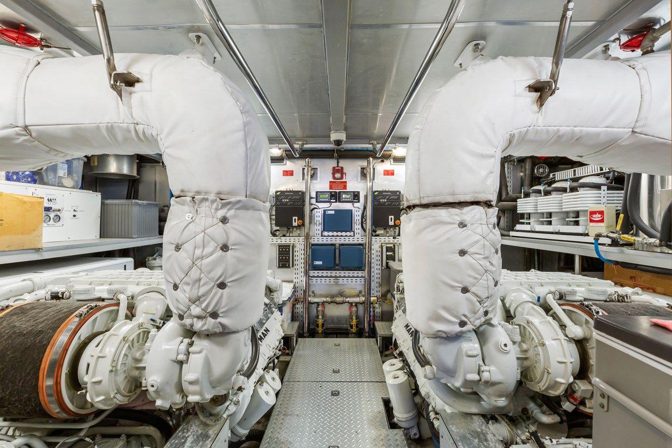 best yacht sales deals REVERIE Custom