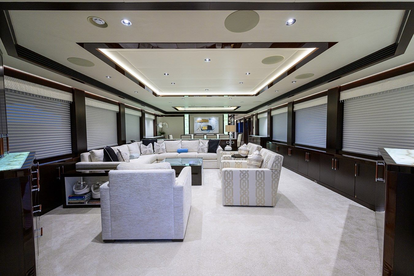 Продажа яхты RENNEGADE - WESTPORT