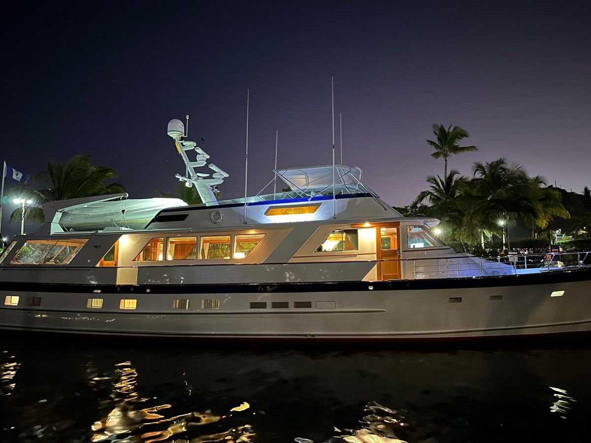 CAPRICHO - BURGER BOAT COMPANY yacht sale