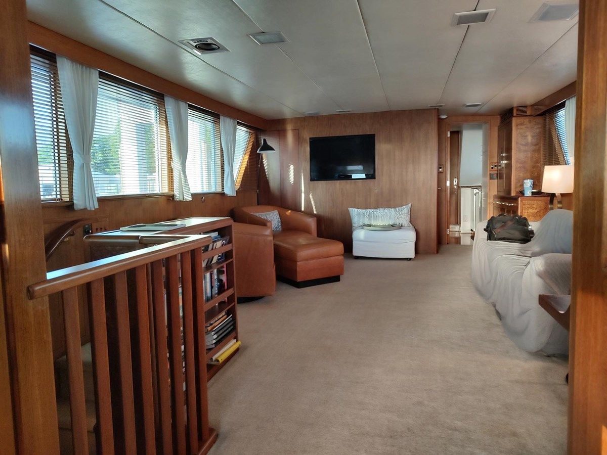 CAPRICHO - BURGER BOAT COMPANY