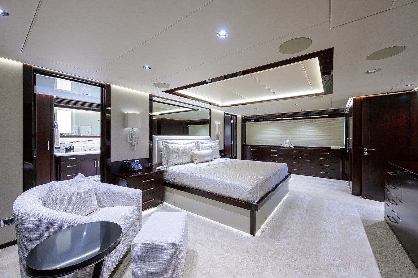 Купить яхту RENNEGADE RAISED PILOTHOUSE MY в Shestakov Yacht Sales