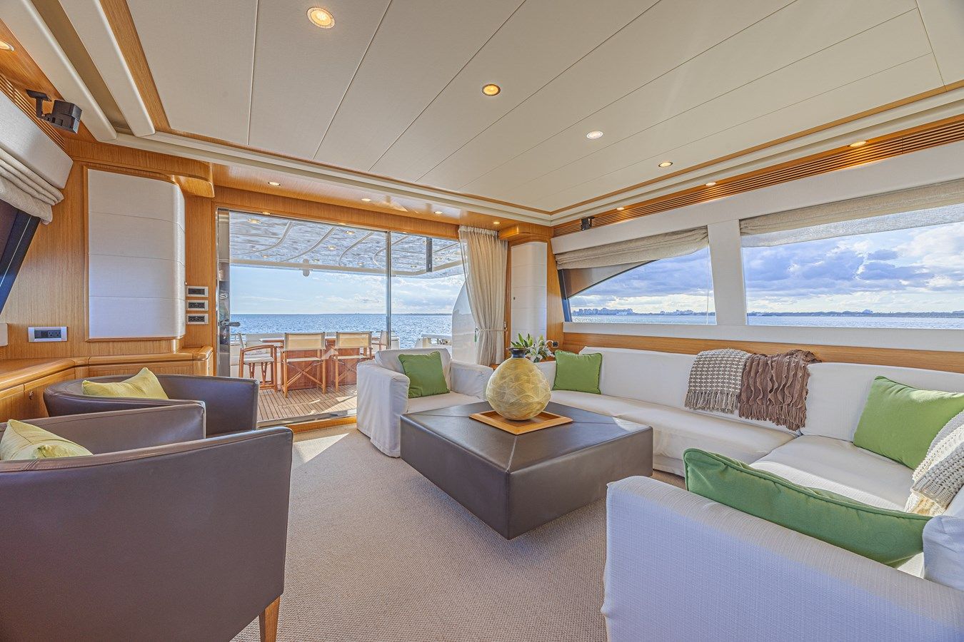 Buy a Noral 85 at Shestakov Yacht Sales