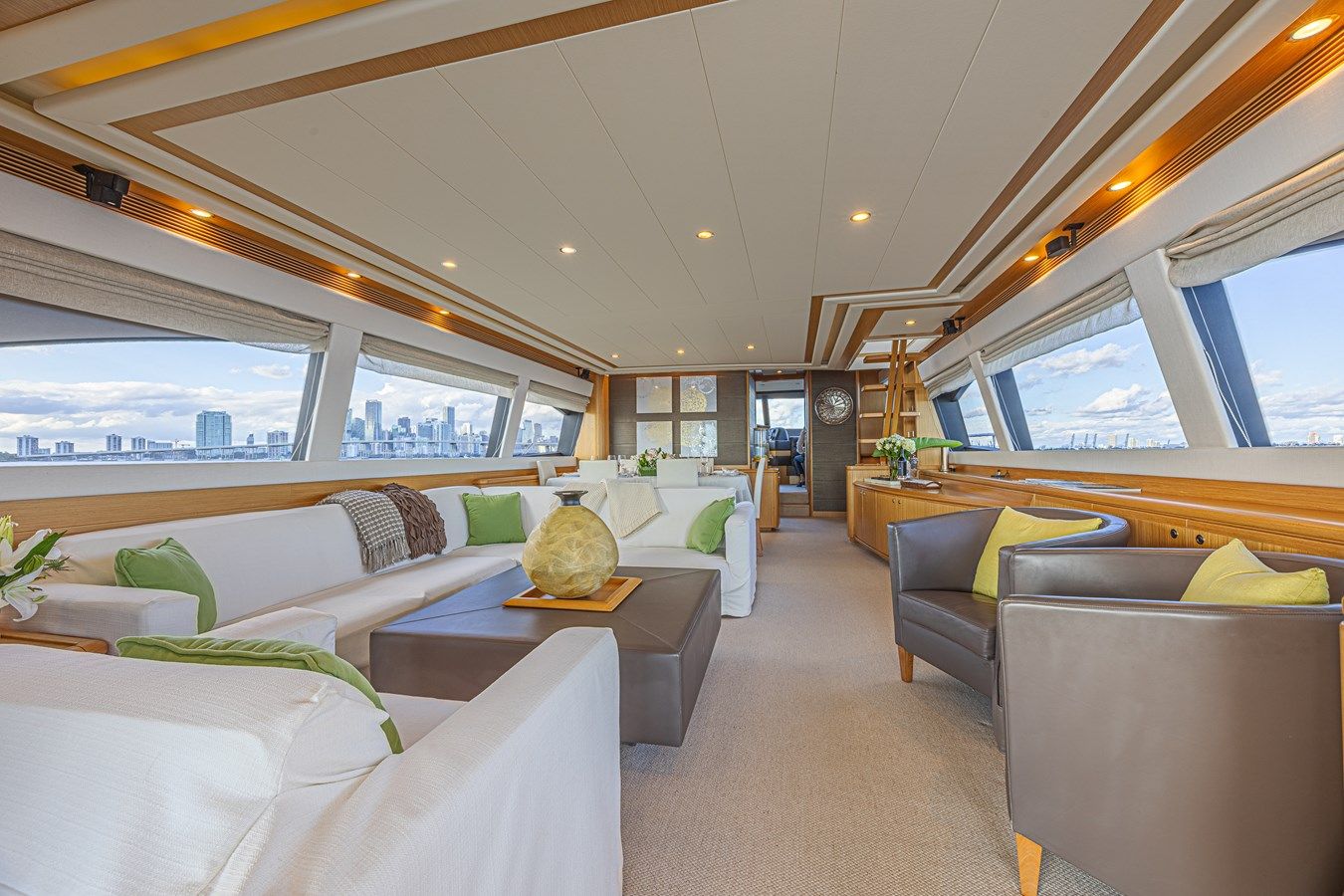 Buy a yacht Noral 2011