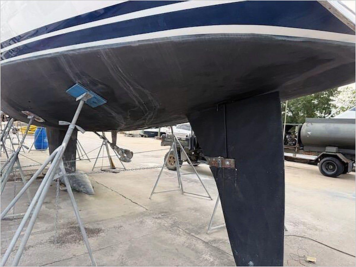 the best price on 46' Hylas 2008 Center Cockpit 2008