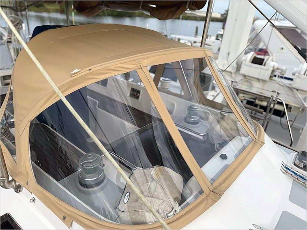 the best price on 46' Hylas 2008 Center Cockpit 46