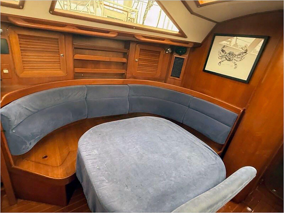 the best price on 46' Hylas 2008 Center Cockpit - HYLAS