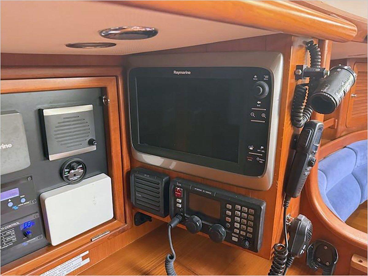 best yacht sales deals 46' Hylas 2008 Center Cockpit 2008