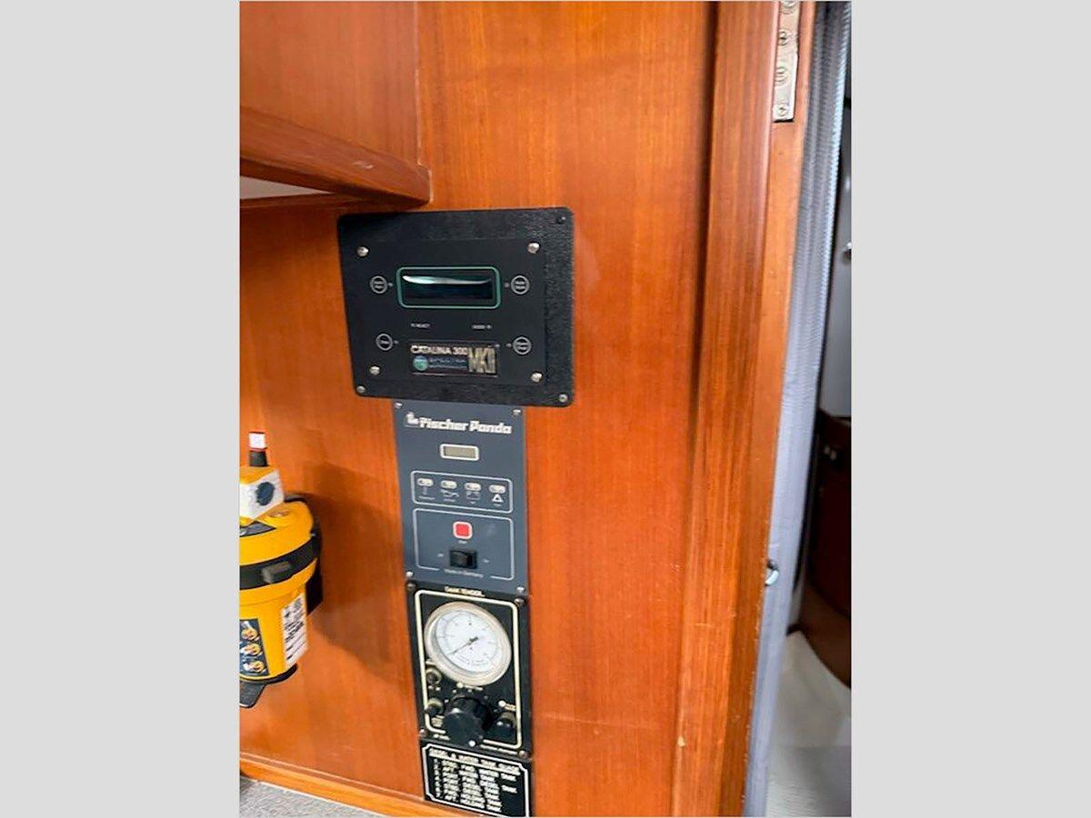 46' Hylas 2008 Center Cockpit - HYLAS yacht sale