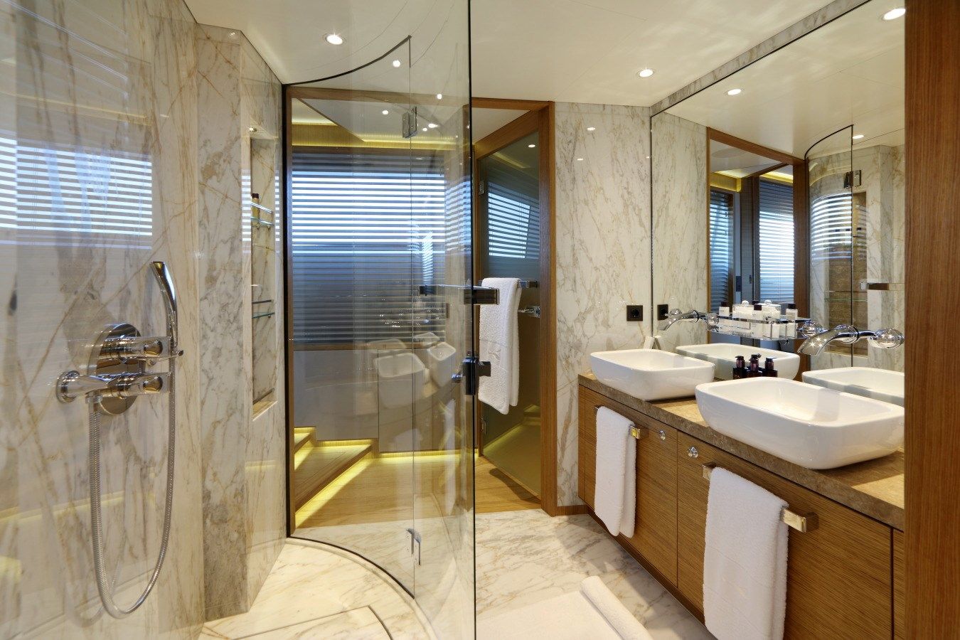 Buy a yacht Solis Displacement