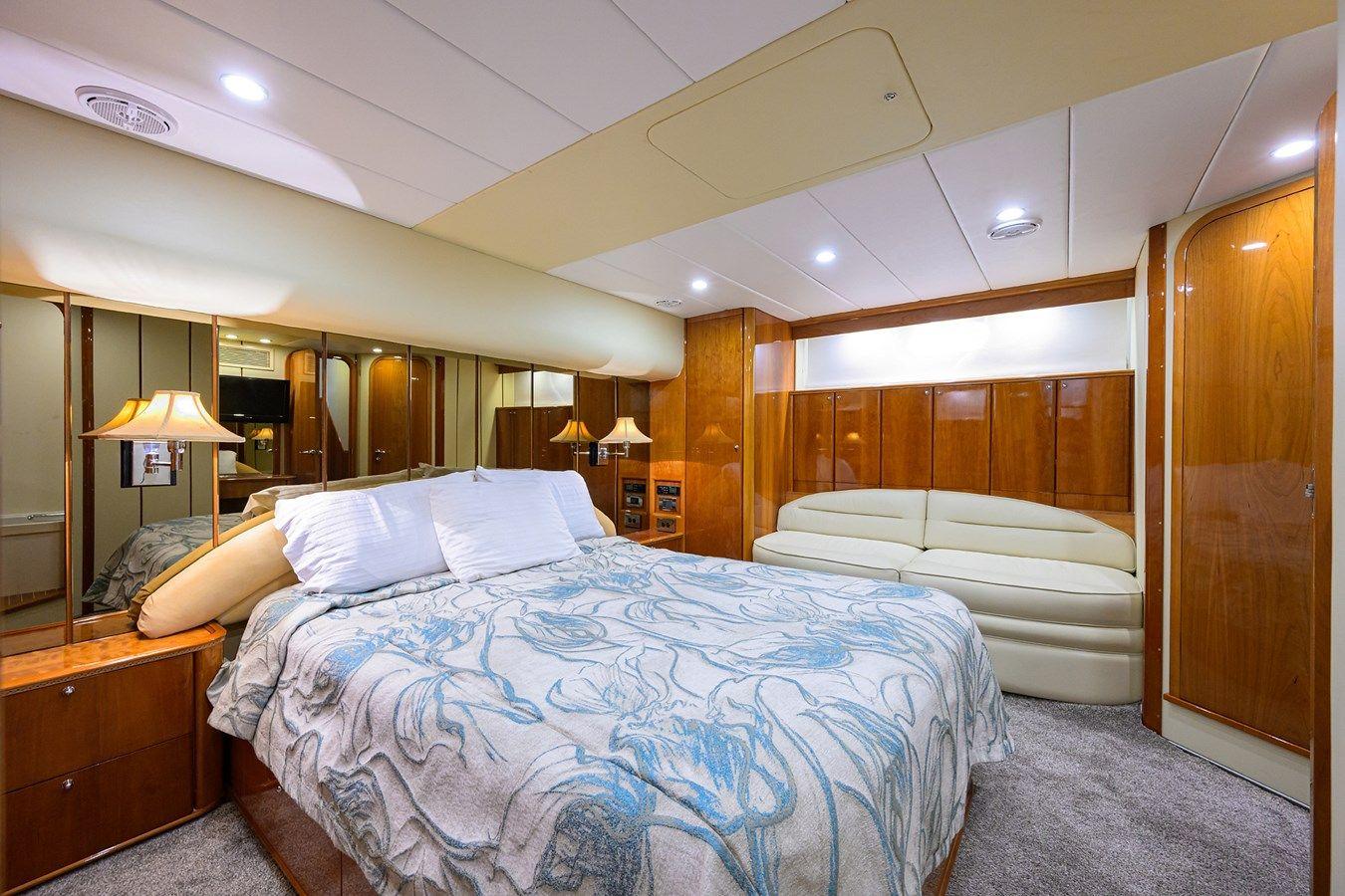 the best price on MEDUSA 2003