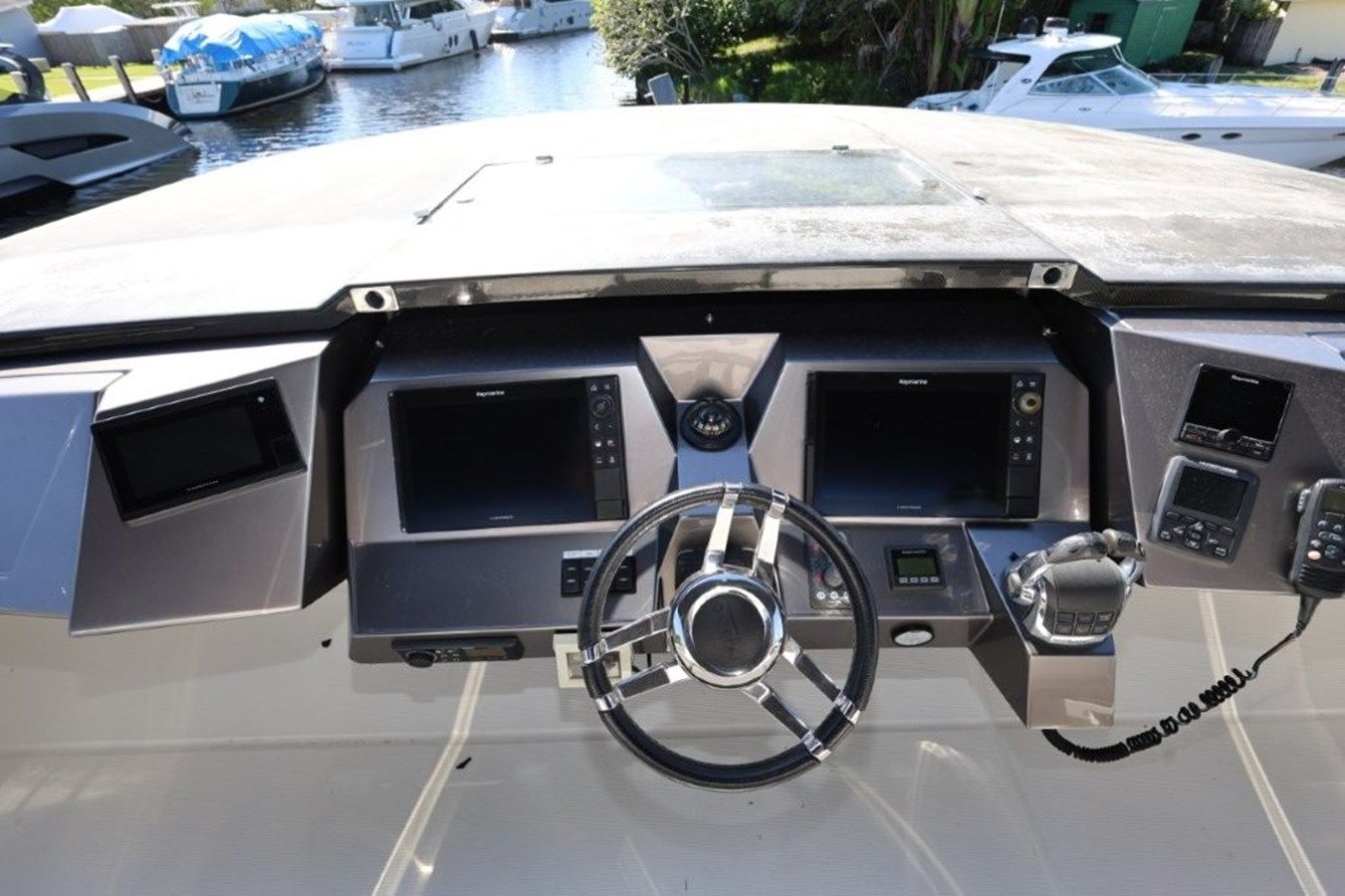 the best price on GLN65001J819 68