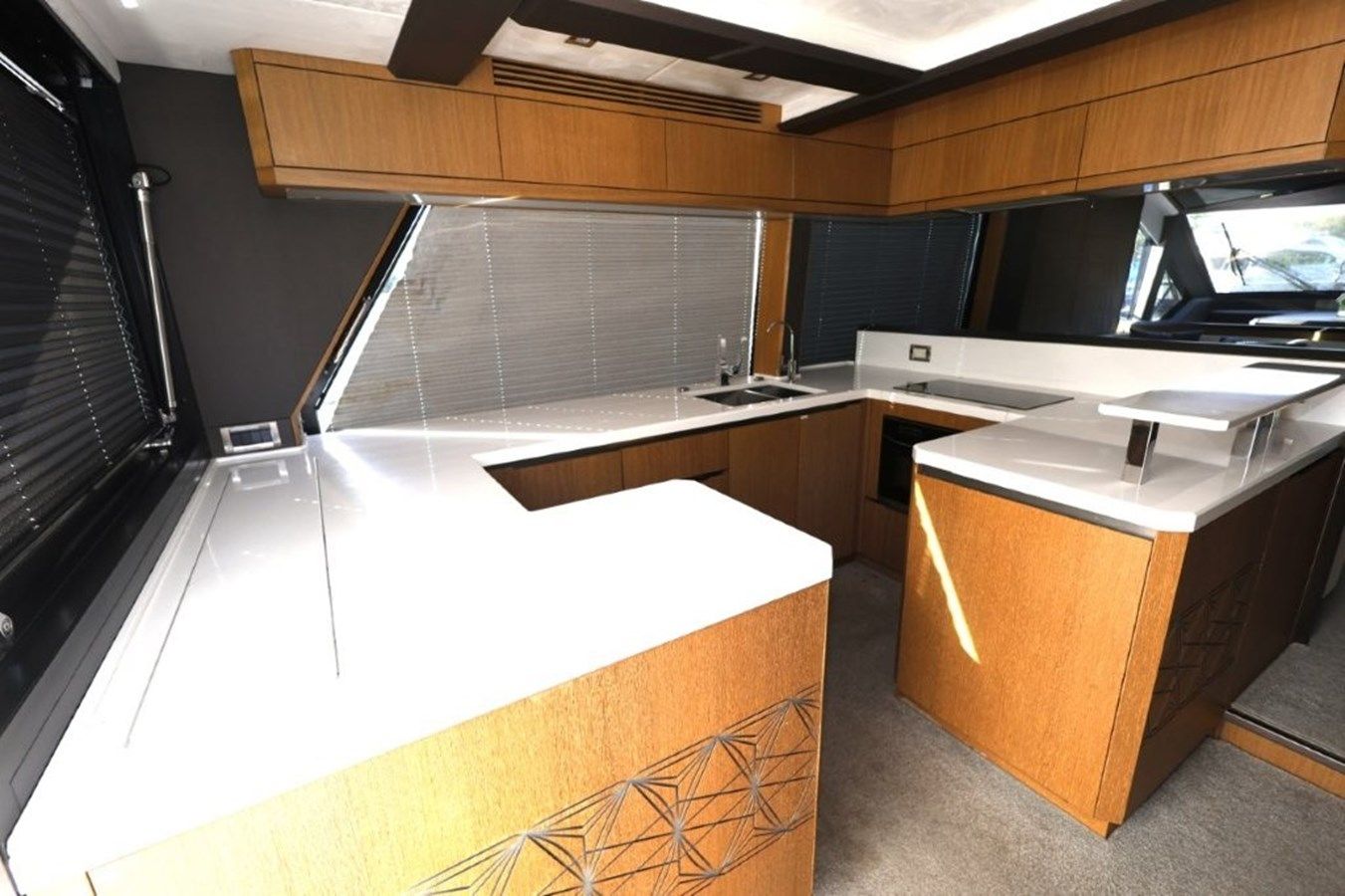 best yacht sales deals GLN65001J819 650 Sky