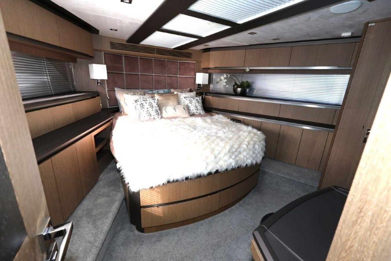 Лучшая цена на GLN65001J819 - Galeon Yachts
