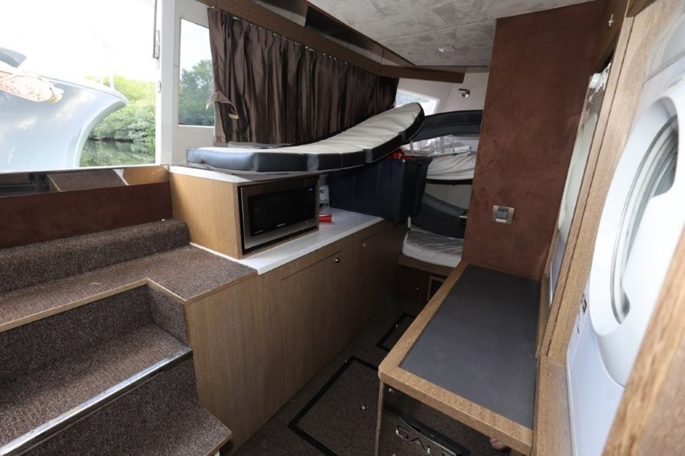 GLN65001J819 yacht sale