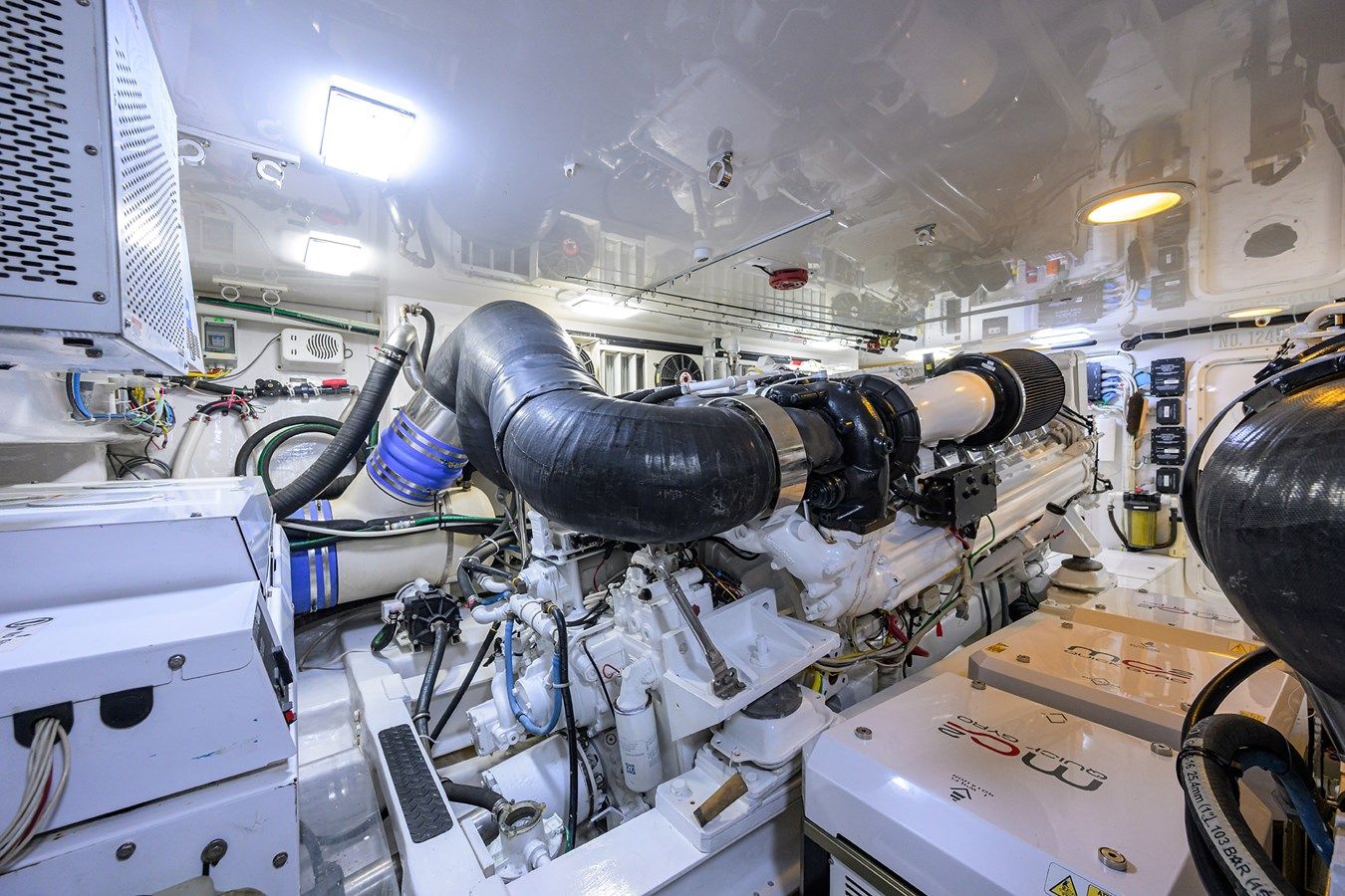 Купить яхту MARLIN MONROE - VIKING в Shestakov Yacht Sales