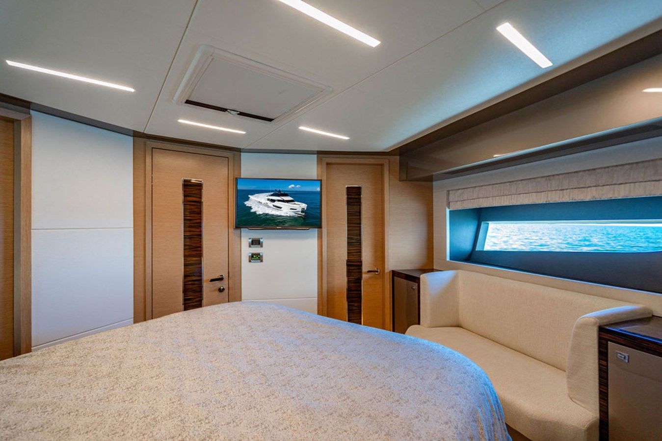 Купить яхту STOTSEA - Ocean Alexander в Shestakov Yacht Sales