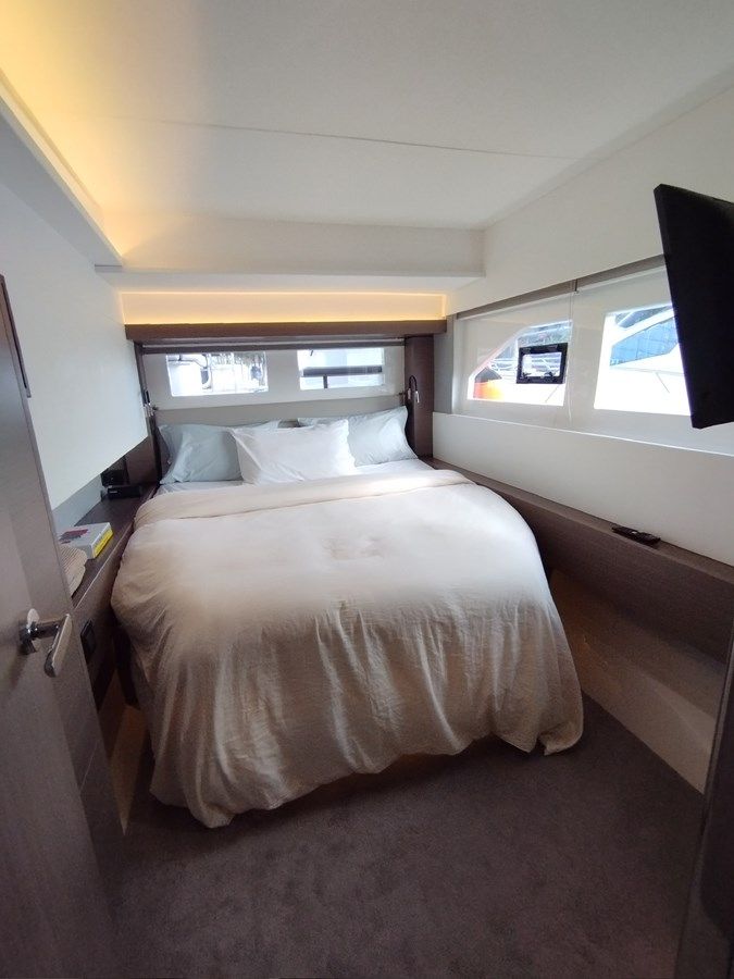 best yacht sales deals LEOPARD 53 53