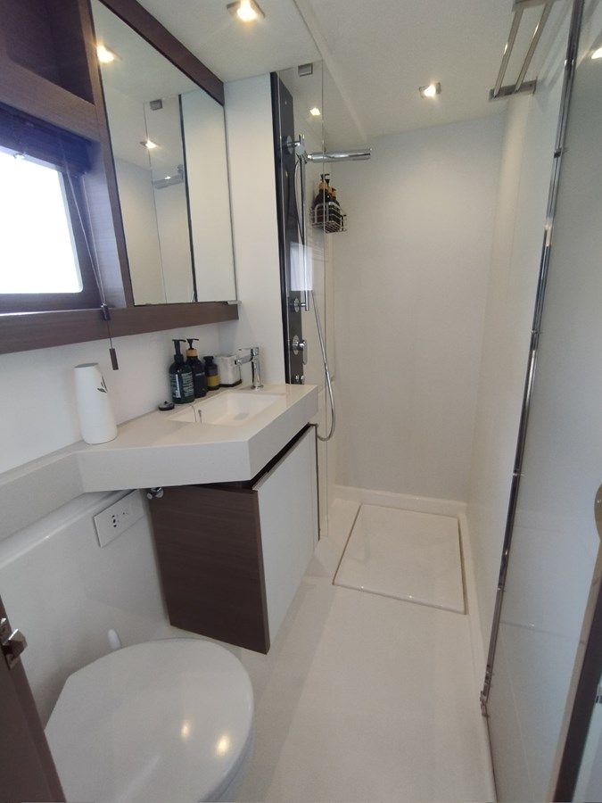 Купить яхту LEOPARD 53 leopard 53 power cat в Shestakov Yacht Sales