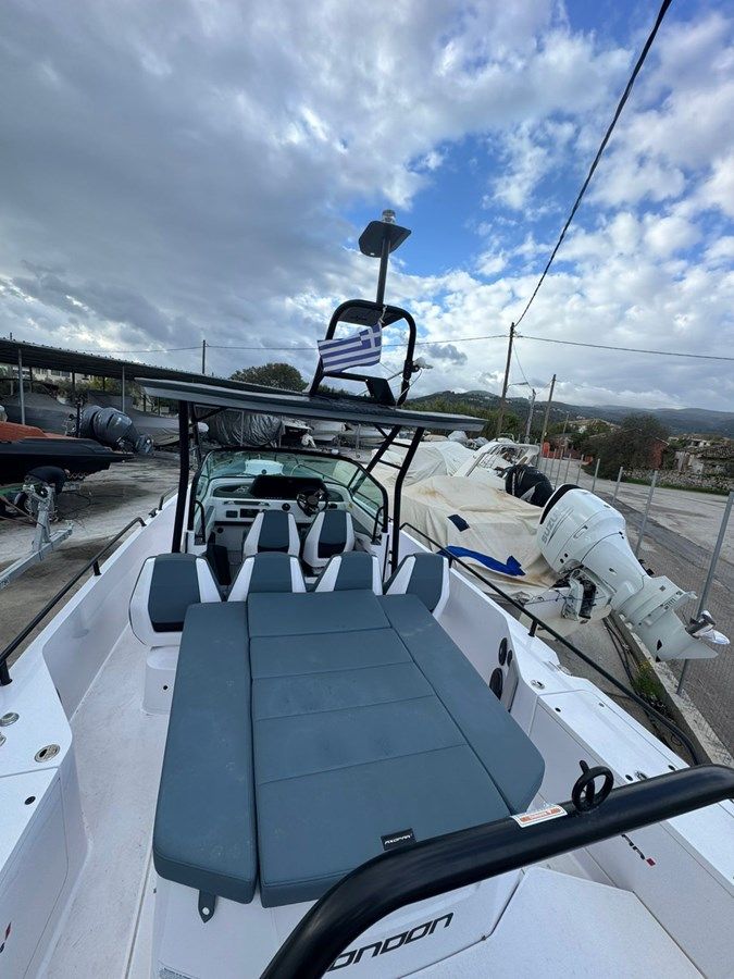 Продажа яхты PLAN D - Axopar