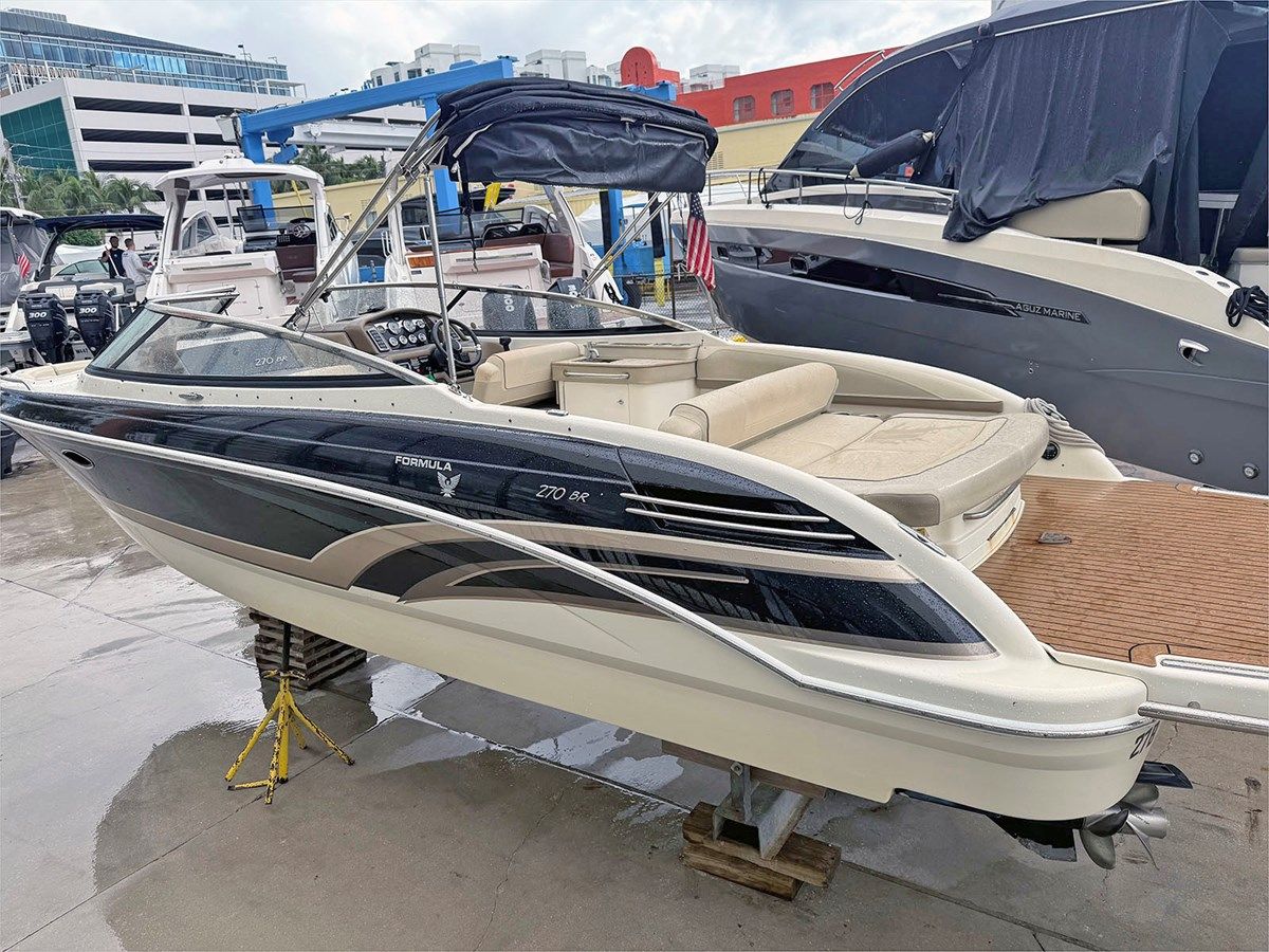 28' Formula 2015 270 - Formula Boats price