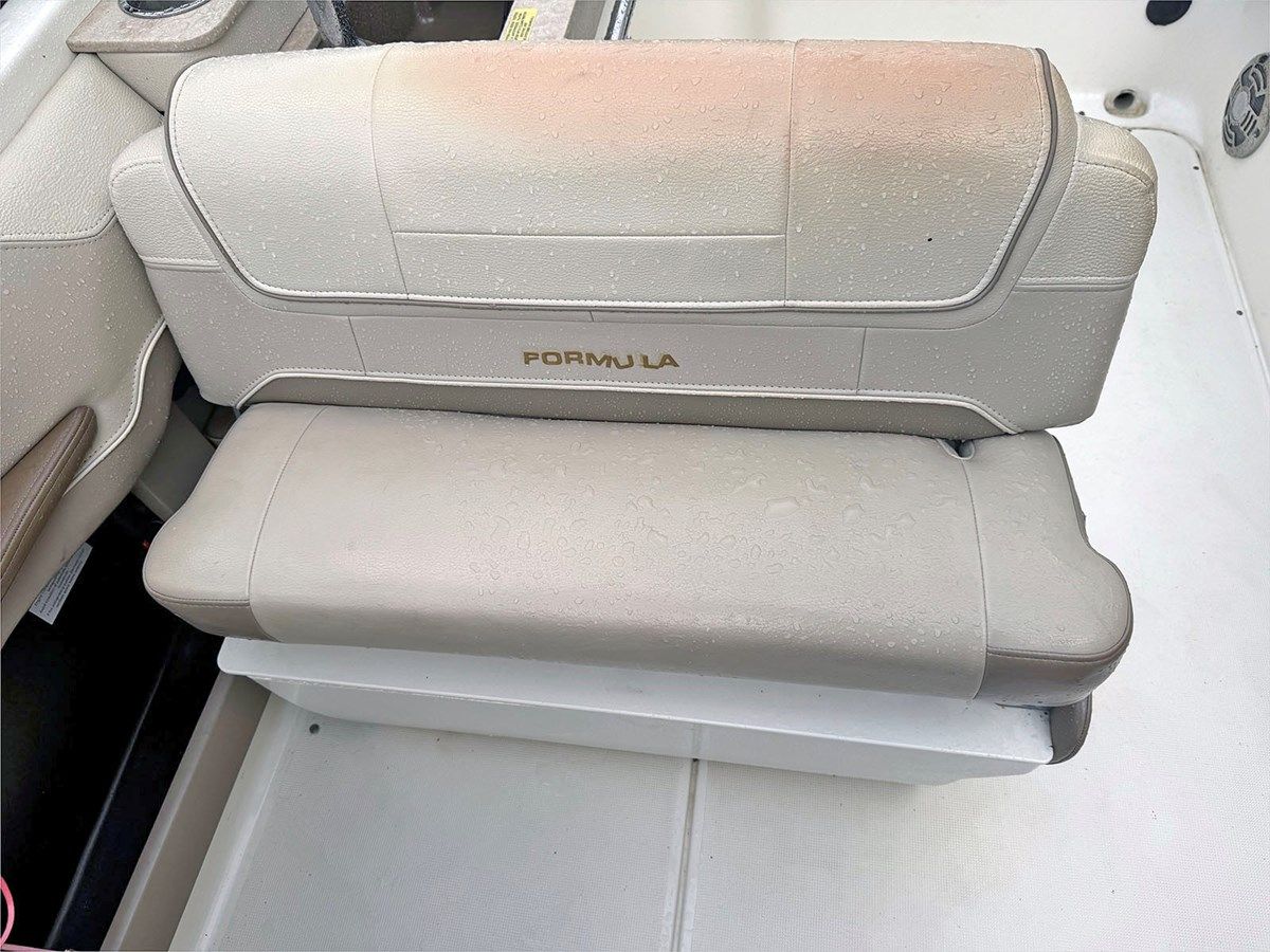 best yacht sales deals 28' Formula 2015 270