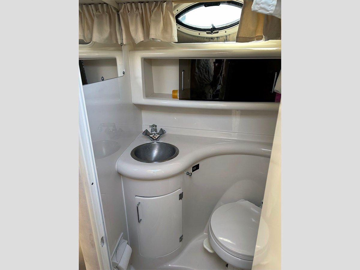 Стоимость яхты 27' Monterey 2002 262 Cruisers 2002