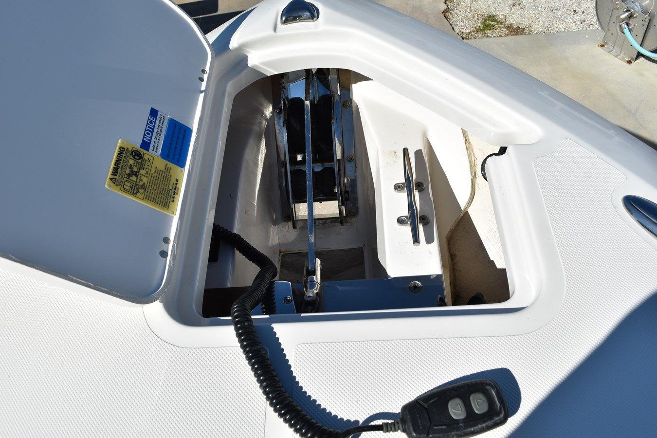 Лучшая цена на No Name - PURSUIT BOATS