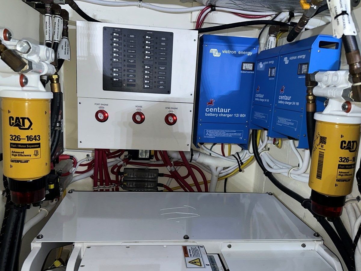 the best price on Sapphire - Tiara