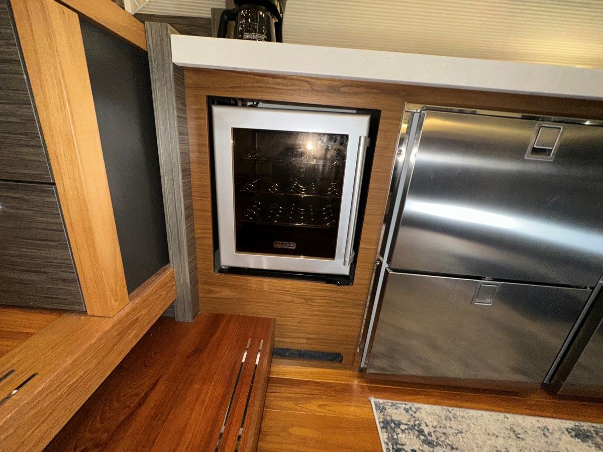 best yacht sales deals Sapphire - Tiara