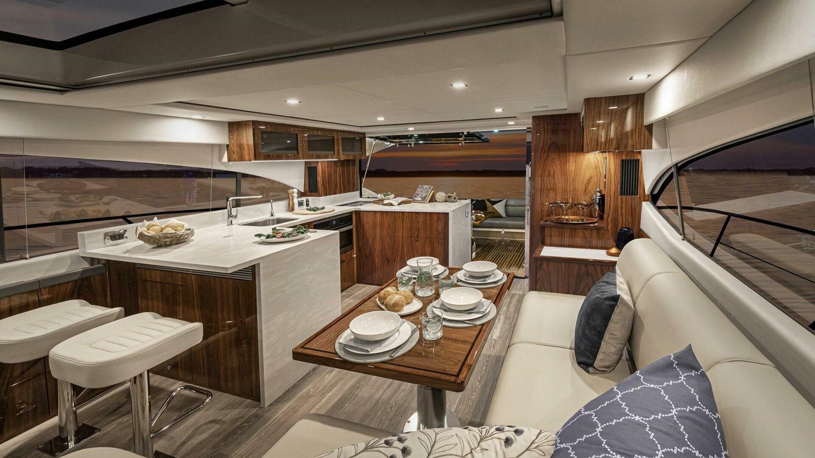 Продажа яхты WATER DOG 54