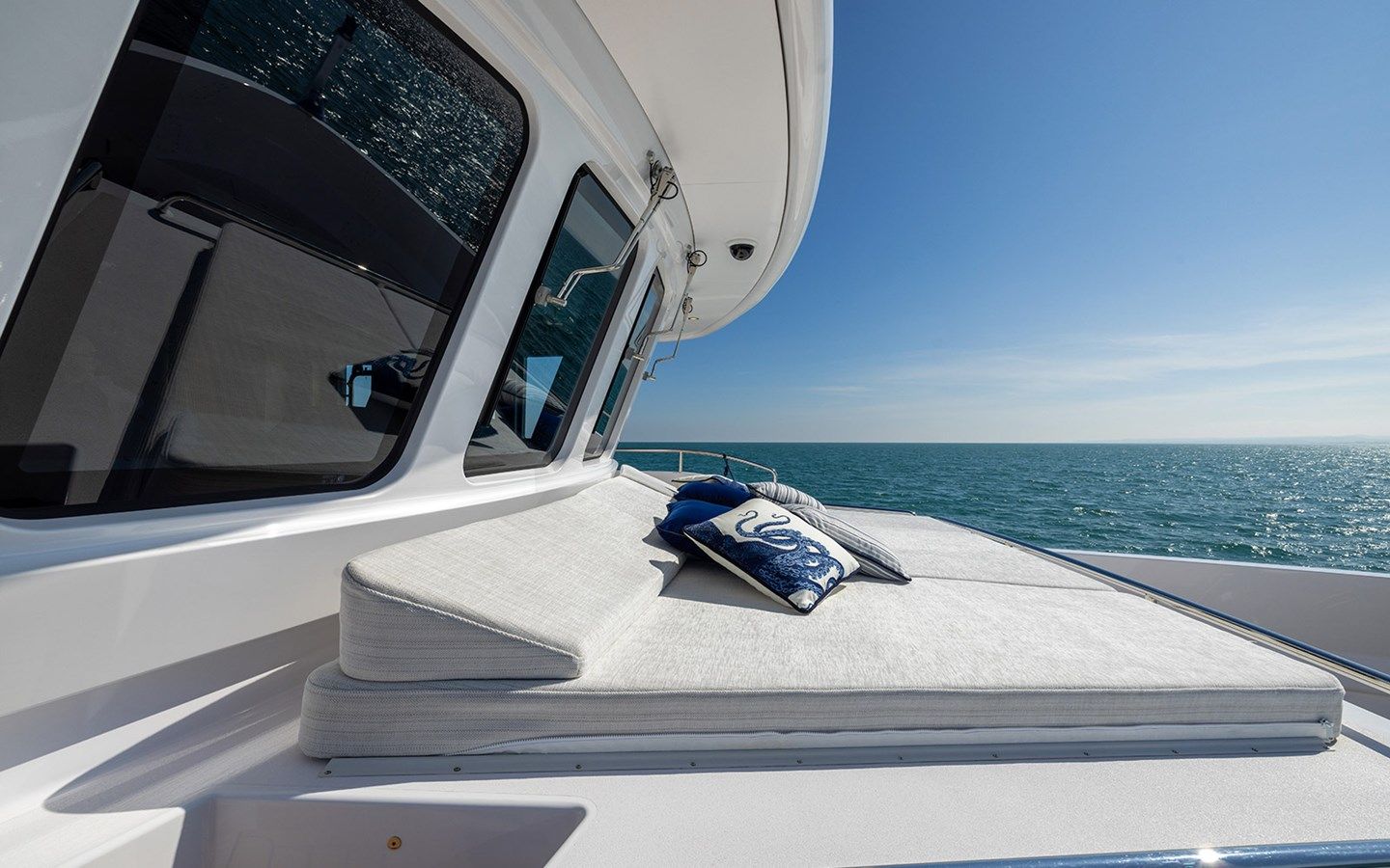 Продажа яхты EMPIRE 2024