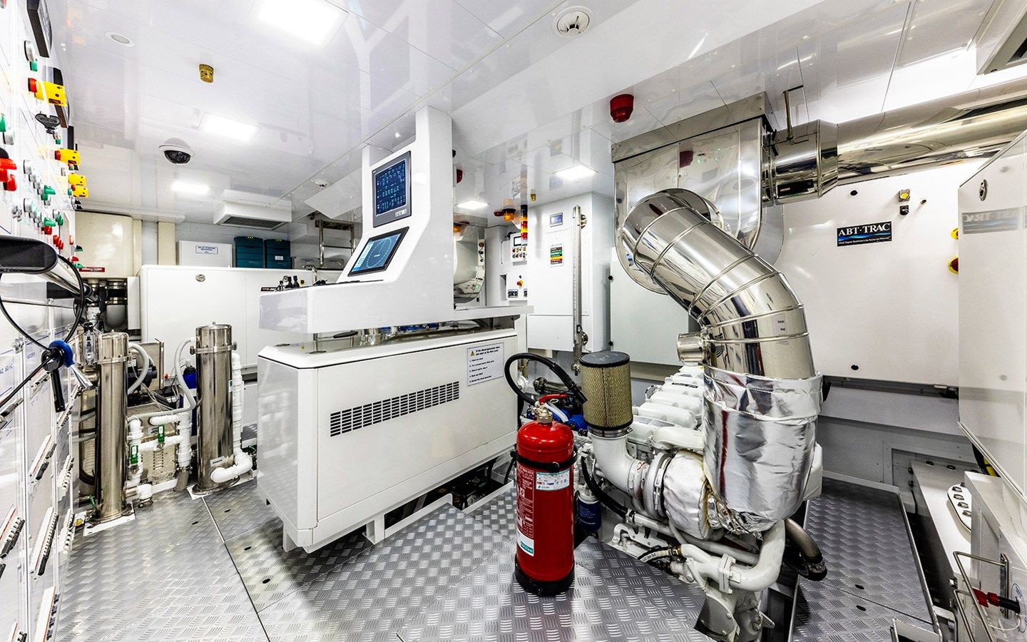 Лучшая цена на EMPIRE - Cantiere delle Marche