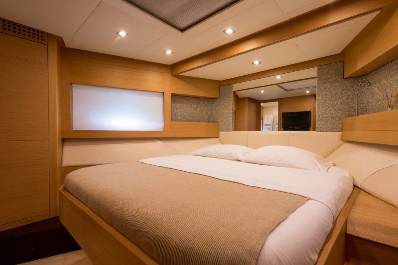 Купить яхту MY PAX - PERSHING в Shestakov Yacht Sales