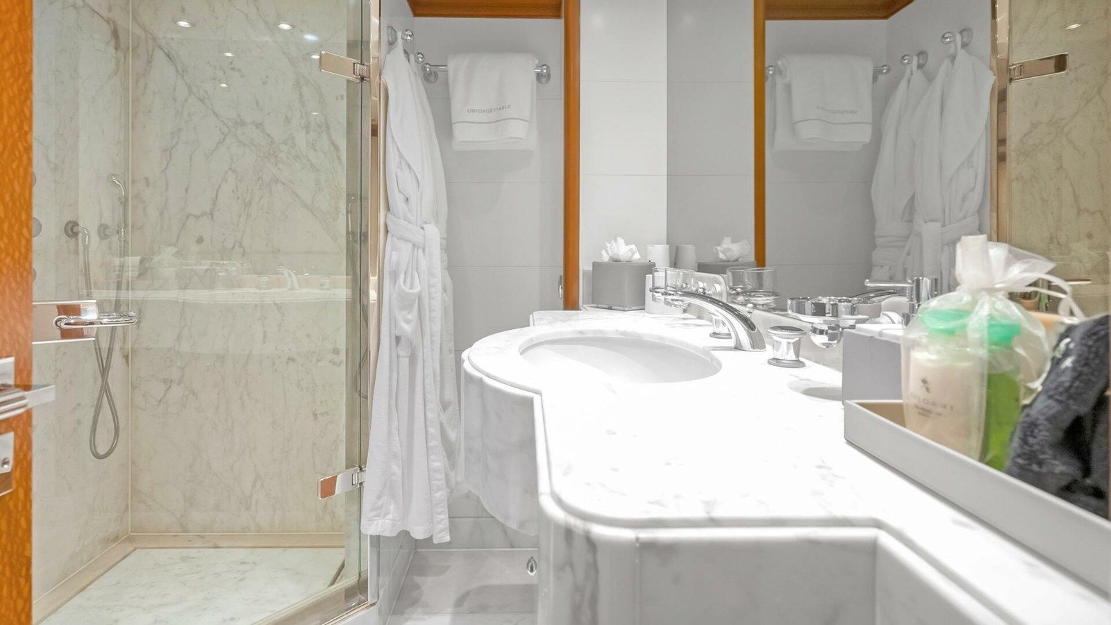 the best price on UNFORGETTABLE - ROYAL DENSHIP