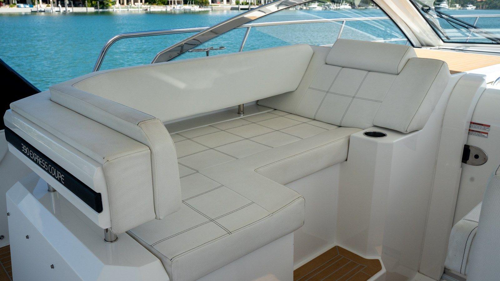 the best price on Here Be Dragons - Cruisers Yachts