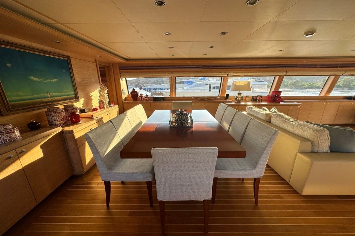 the best price on MISS ADO 112