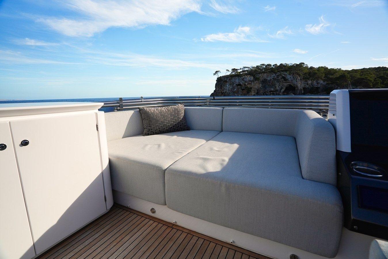 Buy a yacht APRICITY - Azimut Yachts