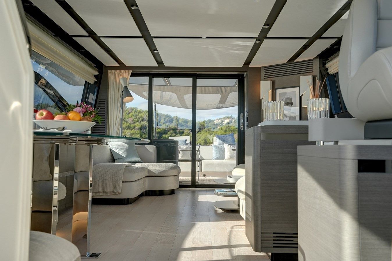 Лучшая цена на APRICITY - Azimut Yachts